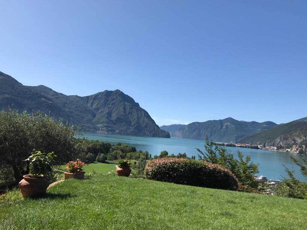 Casa Caponetti Villa Costa Volpino Exteriör bild
