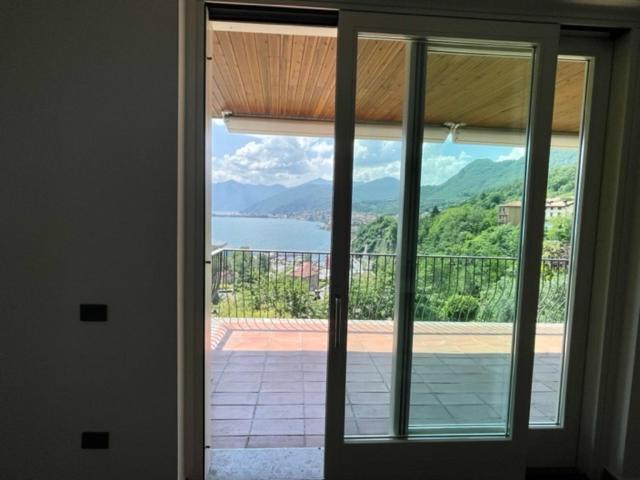 Casa Caponetti Villa Costa Volpino Exteriör bild